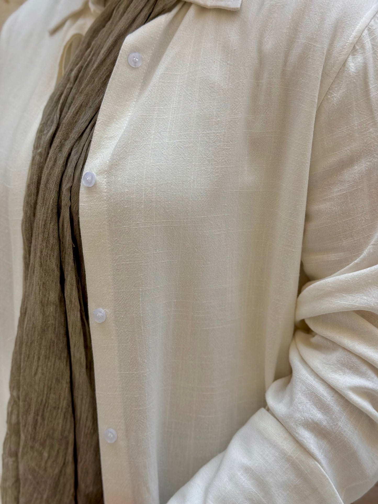 Petal Shirt – Whitee